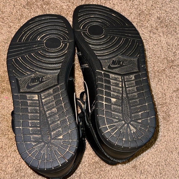 Jordan Retro 1 high. Size 11 with original box - Picture 6 of 8